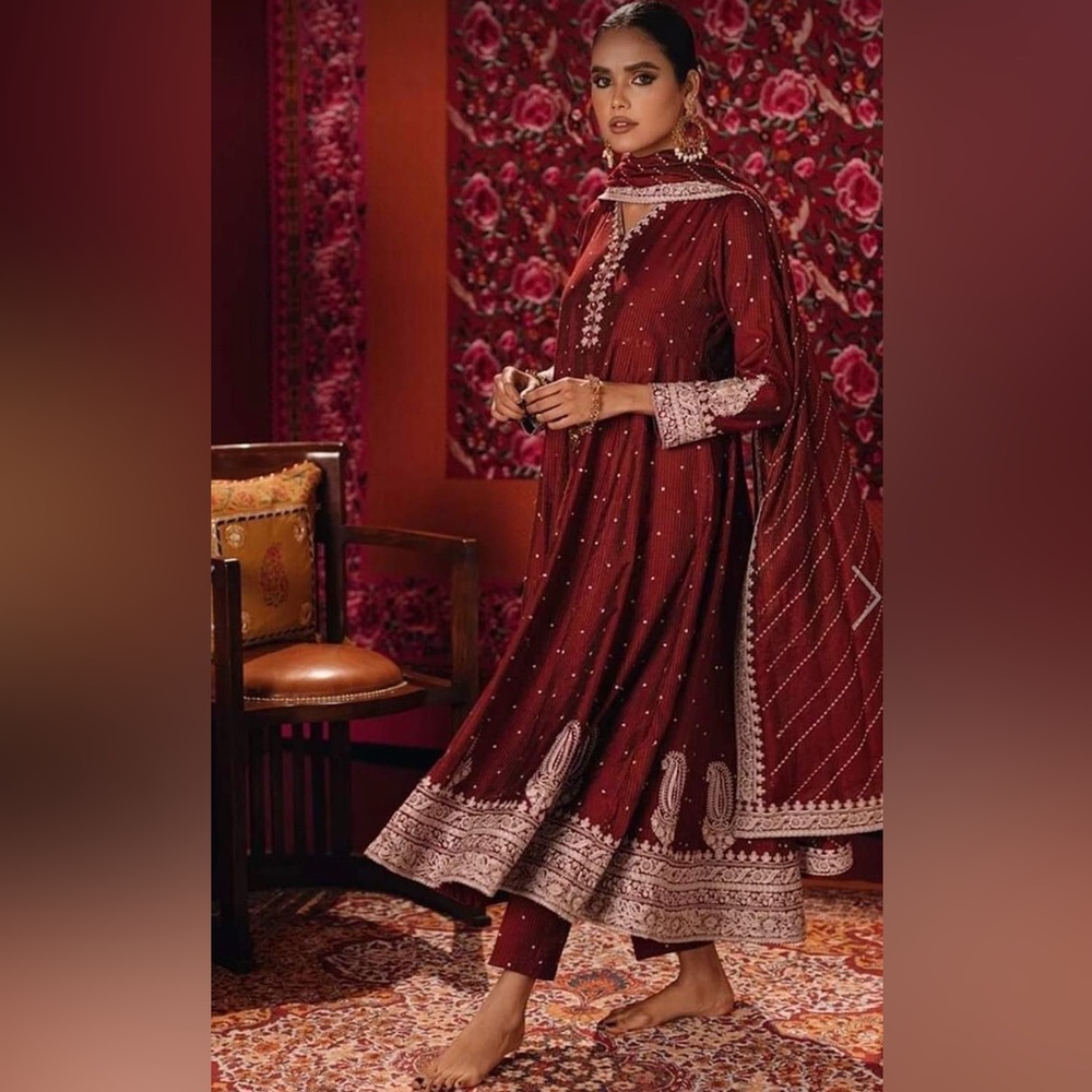 Maroon colored pishwaas style 3 piece suit